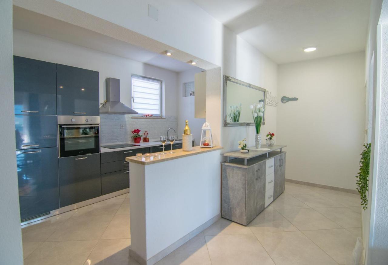 Villa Milena With Heated Pool And Jacuzzi Kostanje Εξωτερικό φωτογραφία