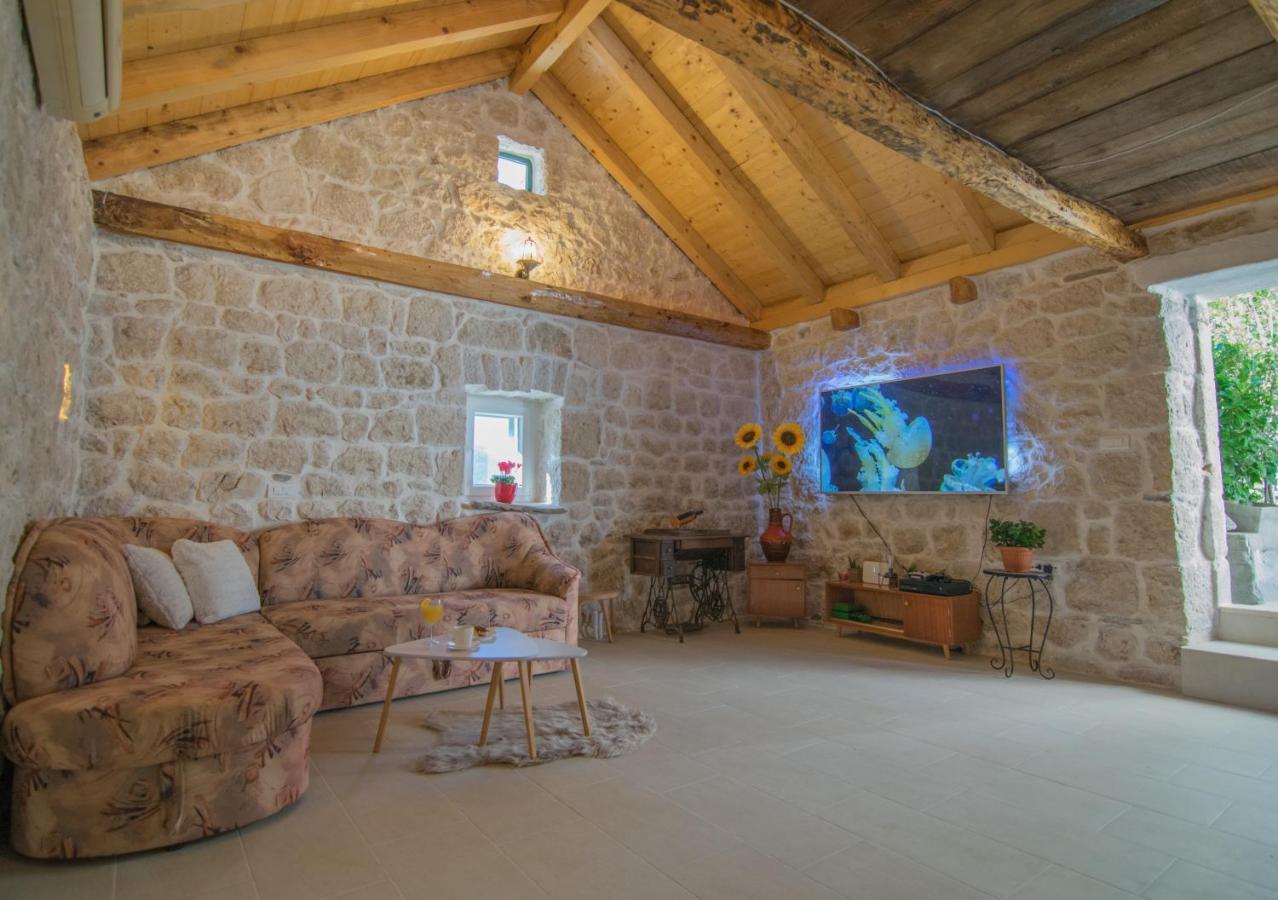 Villa Milena With Heated Pool And Jacuzzi Kostanje Εξωτερικό φωτογραφία