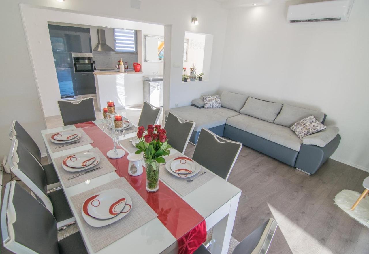 Villa Milena With Heated Pool And Jacuzzi Kostanje Εξωτερικό φωτογραφία